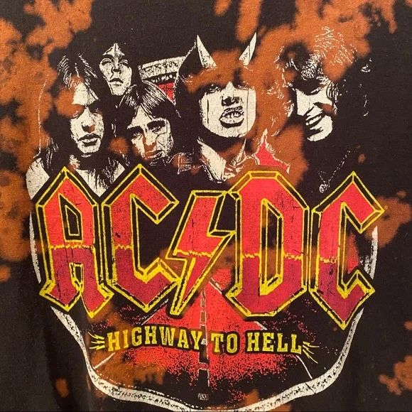 AC/DC‎ - Picture 3 of 4